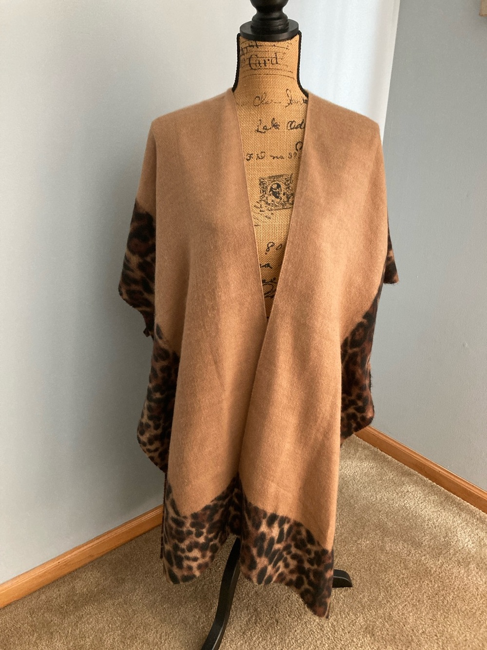 Anthropologie Do Everything in Love Leopard Brown Shawl One Size